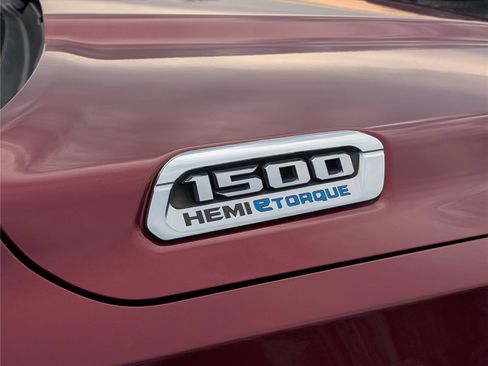 Used 2021 RAM 1500 Laramie image 9