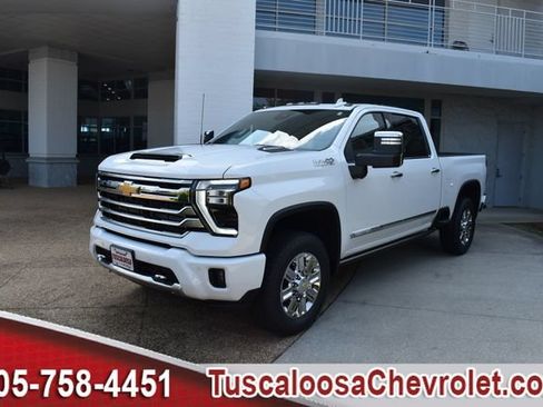 New 2026 Chevrolet Silverado 2500 High Country w/ High Country Premium Package AWD/4WD image 5