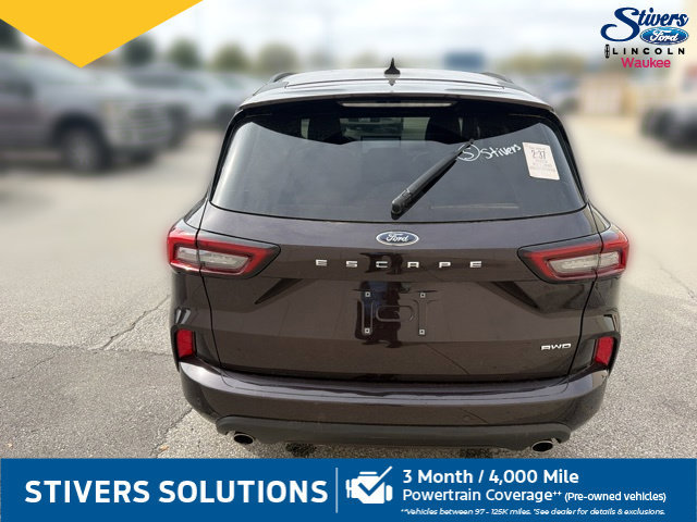 Used 2023 Ford Escape ST-Line w/ Tech Pack #1 AWD/4WD image 7