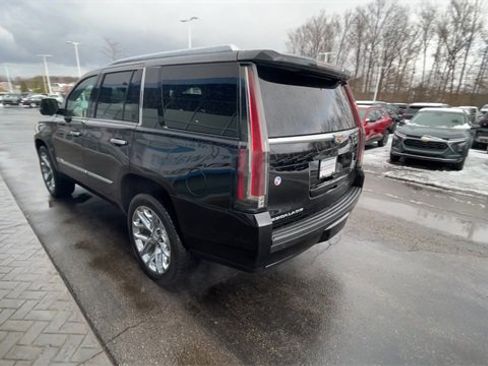 Used 2016 Cadillac Escalade Premium image 6