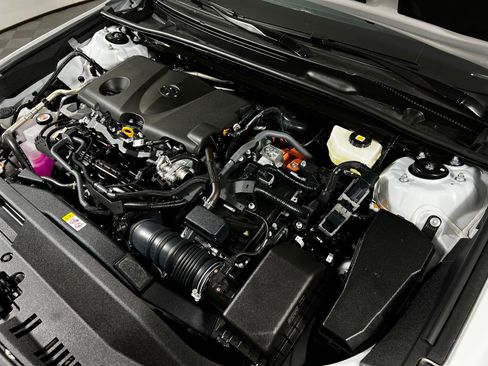 Certified 2025 Toyota Camry LE image 11