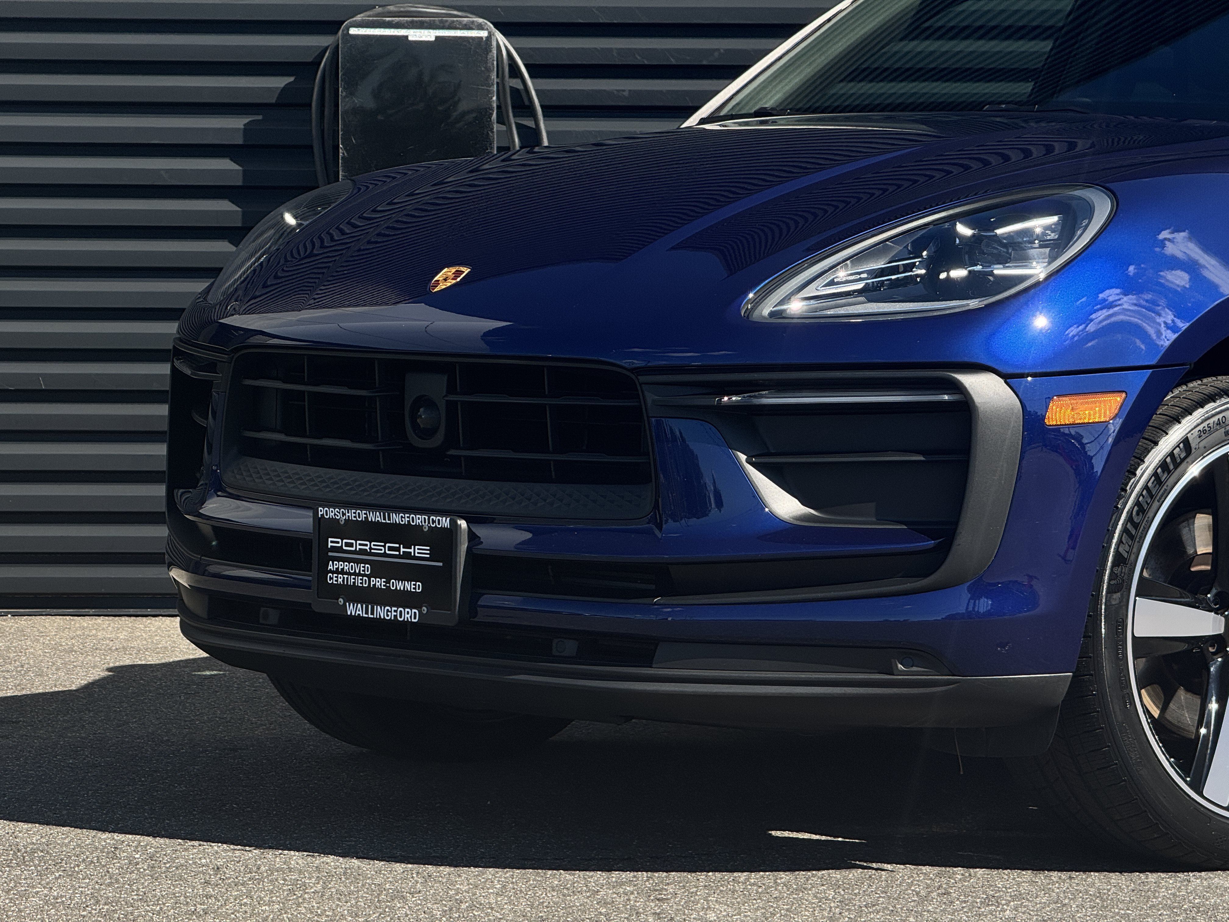 Certified 2023 Porsche Macan AWD/4WD image 14