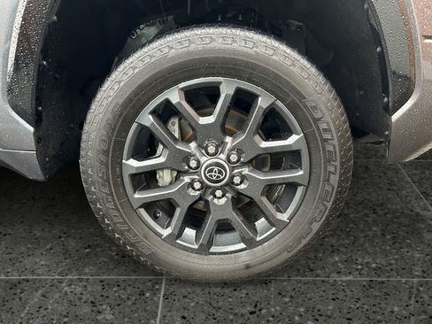 Used 2023 Toyota Tundra Platinum image 8