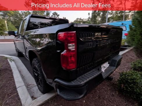 Used 2022 Chevrolet Silverado 1500 Custom w/ LPO, Dark Essentials Package RWD image 4