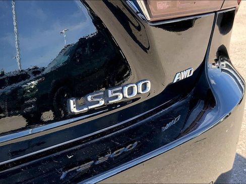 Used 2018 Lexus LS 500 AWD w/ Interior Upgrade Package image 23