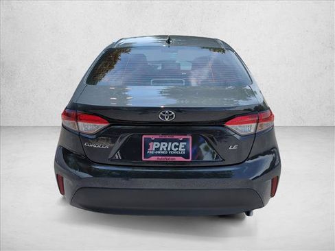 Used 2025 Toyota Corolla LE w/ Convenience Package FWD image 6