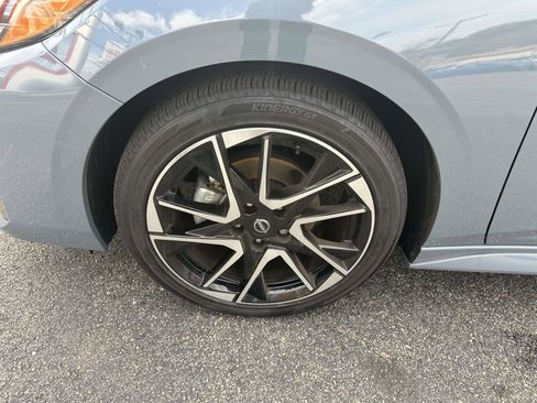 Used 2024 Nissan Sentra SR image 7