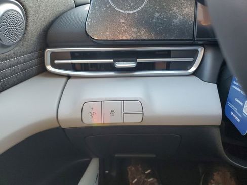 New 2026 Hyundai Elantra Limited FWD image 22