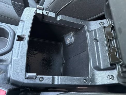 Used 2022 Jeep Wrangler Unlimited Sport AWD/4WD image 74