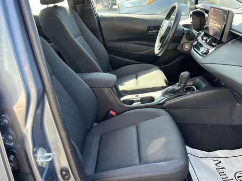 Used 2025 Toyota Corolla LE FWD image 23