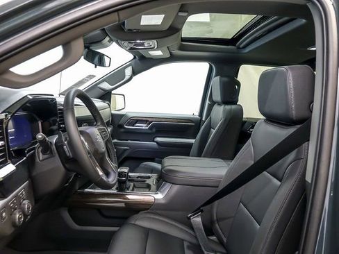 New 2026 Chevrolet Silverado 1500 LT Trail Boss w/ LT Trail Boss Premium Package AWD/4WD image 16