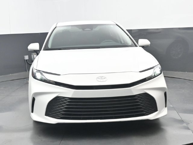 Used 2026 Toyota Camry LE FWD image 5