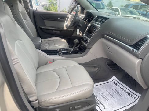 Used 2014 GMC Acadia SLT FWD image 31