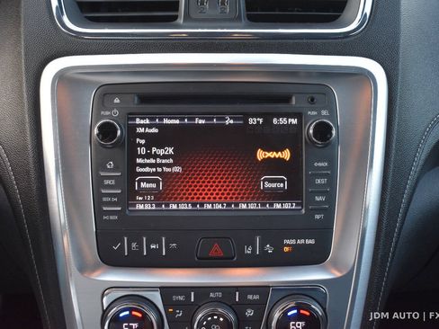 Used 2015 GMC Acadia SLT w/ Technology Package AWD/4WD image 25