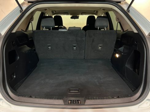 Used 2022 Ford Edge SE w/ Black Appearance Package image 22