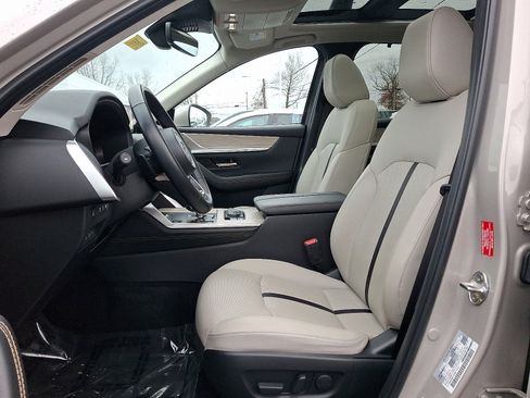 Certified 2024 MAZDA CX-90 Plug-In Hybrid w/ Premium Pkg image 16