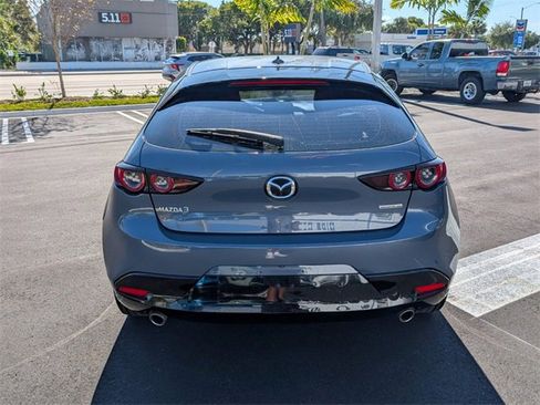 Used 2019 MAZDA MAZDA3 Hatchback w/ Premium Package image 12