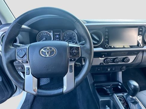 Used 2023 Toyota Tacoma SR5 RWD image 12