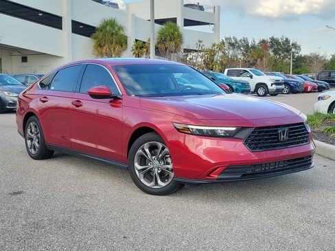 Used 2023 Honda Accord EX image 31