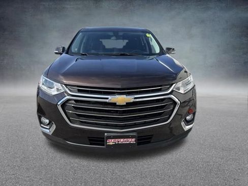 Used 2018 Chevrolet Traverse LT AWD/4WD image 3