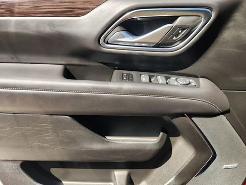 Used 2023 Chevrolet Tahoe Z71 w/ Luxury Package image 22