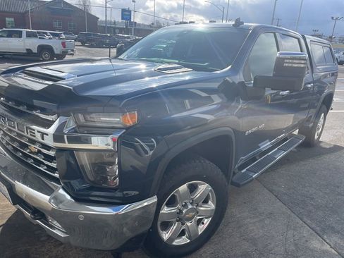 Used 2021 Chevrolet Silverado 2500 LTZ w/ LTZ Premium Package image 37