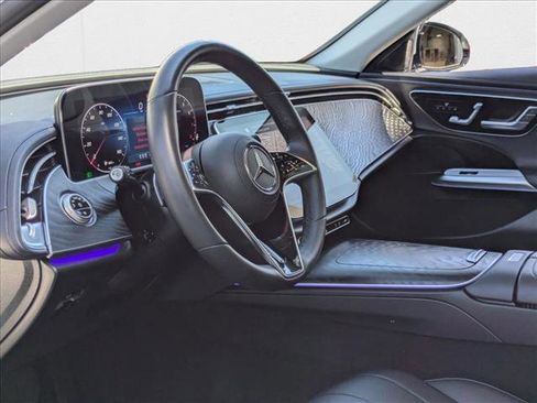 New 2025 Mercedes-Benz E 350 Sedan image 9