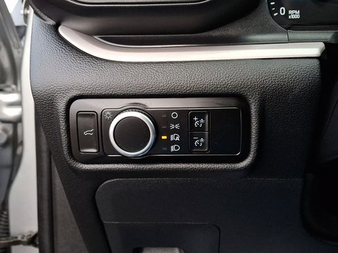 Certified 2023 Ford Explorer XLT image 24