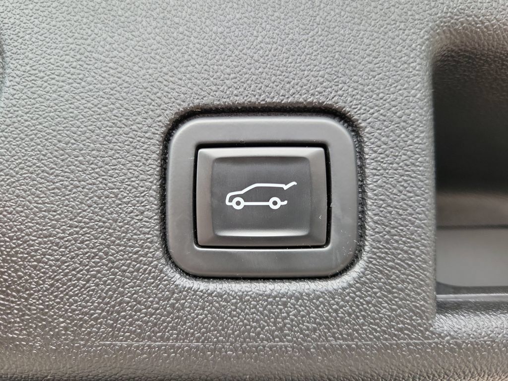Used 2020 Chevrolet Equinox LT FWD image 33