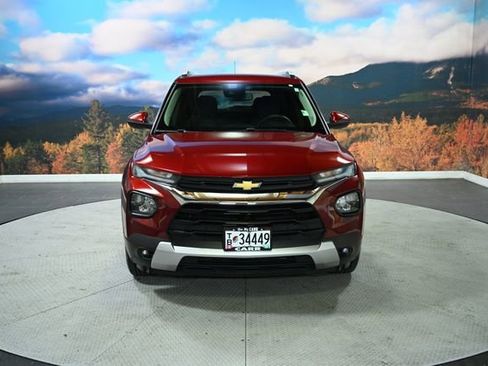 Used 2022 Chevrolet TrailBlazer LT w/ Convenience Package image 3