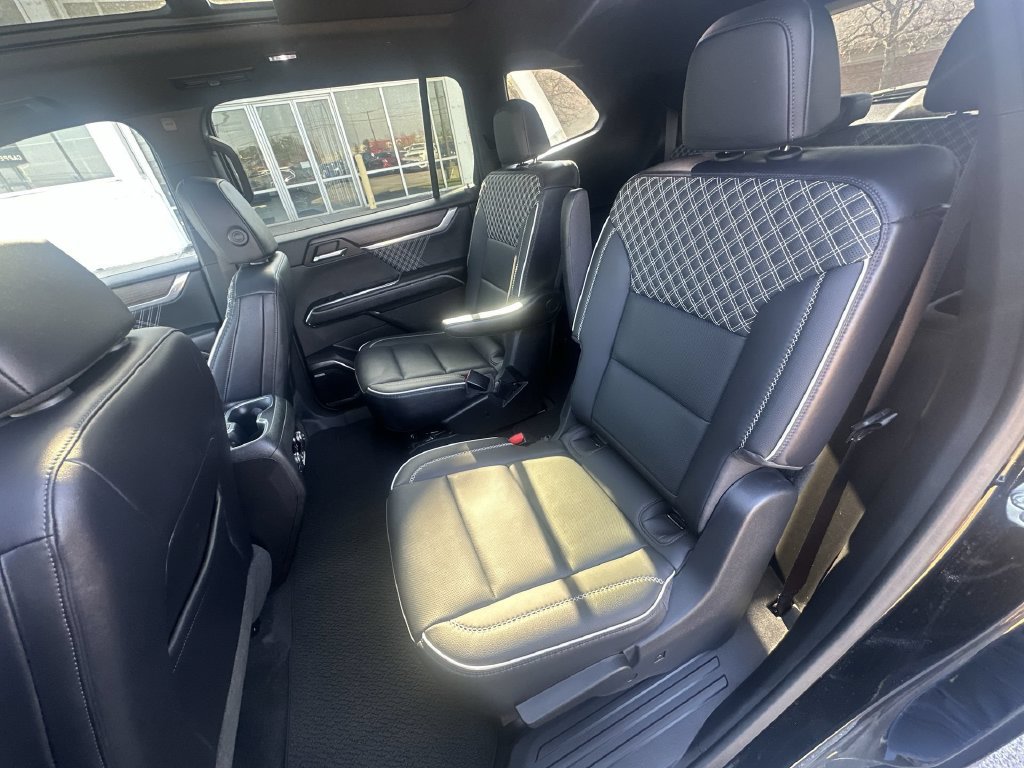 Used 2024 GMC Acadia Denali AWD/4WD image 26