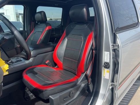 Used 2019 Ford F150 Lariat image 6