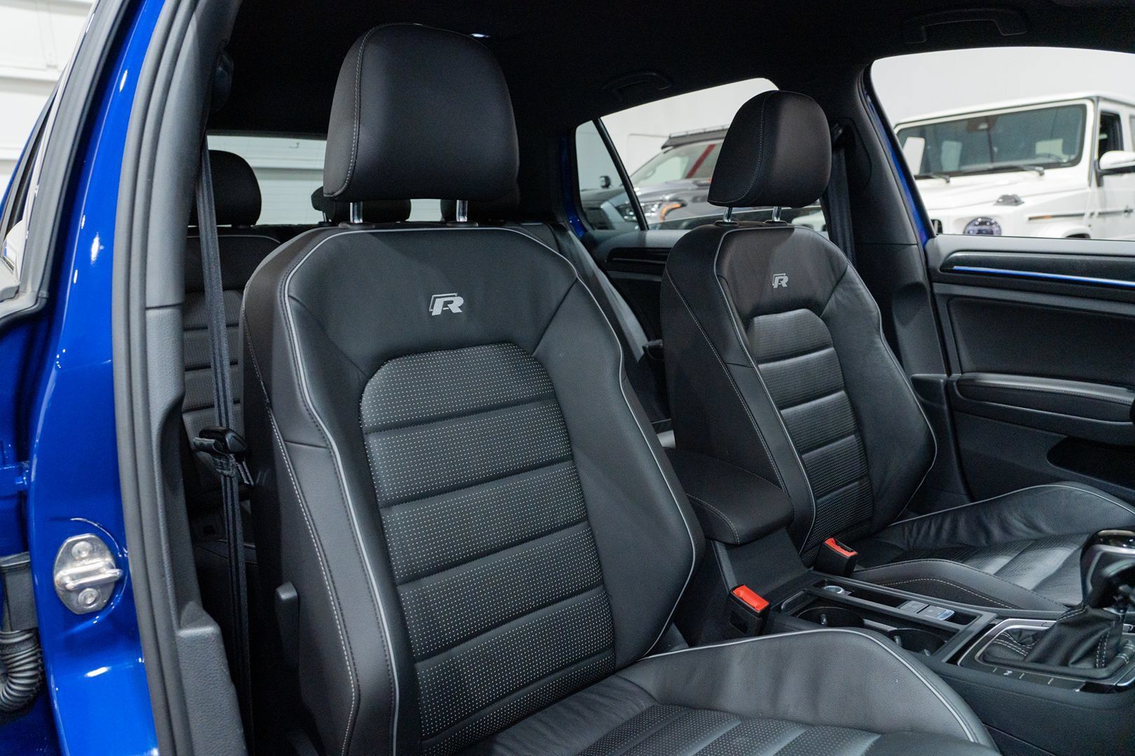 Used 2019 Volkswagen Golf 4-Door AWD/4WD image 27