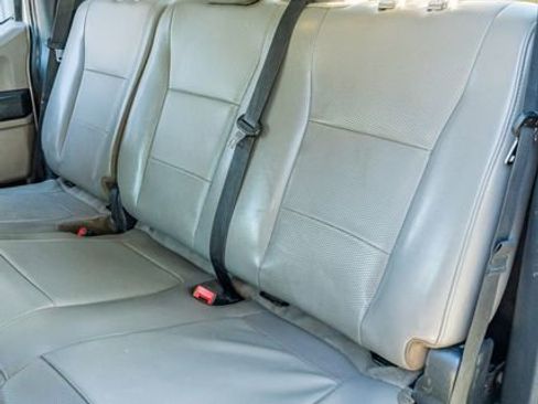 Used 2022 Ford F250 XL w/ Power Equipment Group image 34