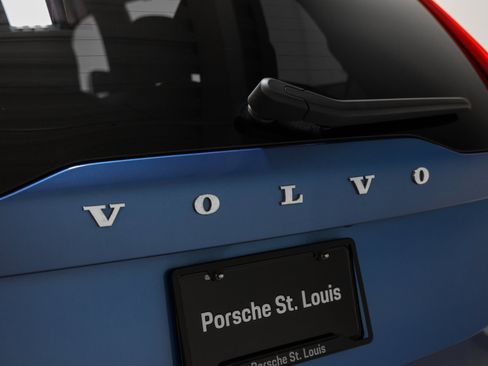 Used 2019 Volvo XC90 T6 R-Design w/ Advanced Package image 20