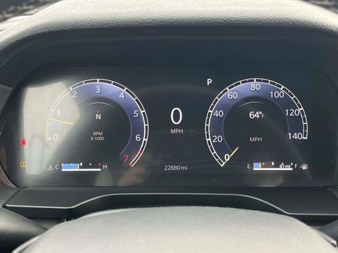 Used 2024 Jeep Grand Cherokee Laredo X image 33