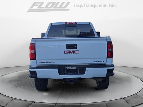 Used 2016 GMC Sierra 2500 Denali w/ Driver Alert Package image 8