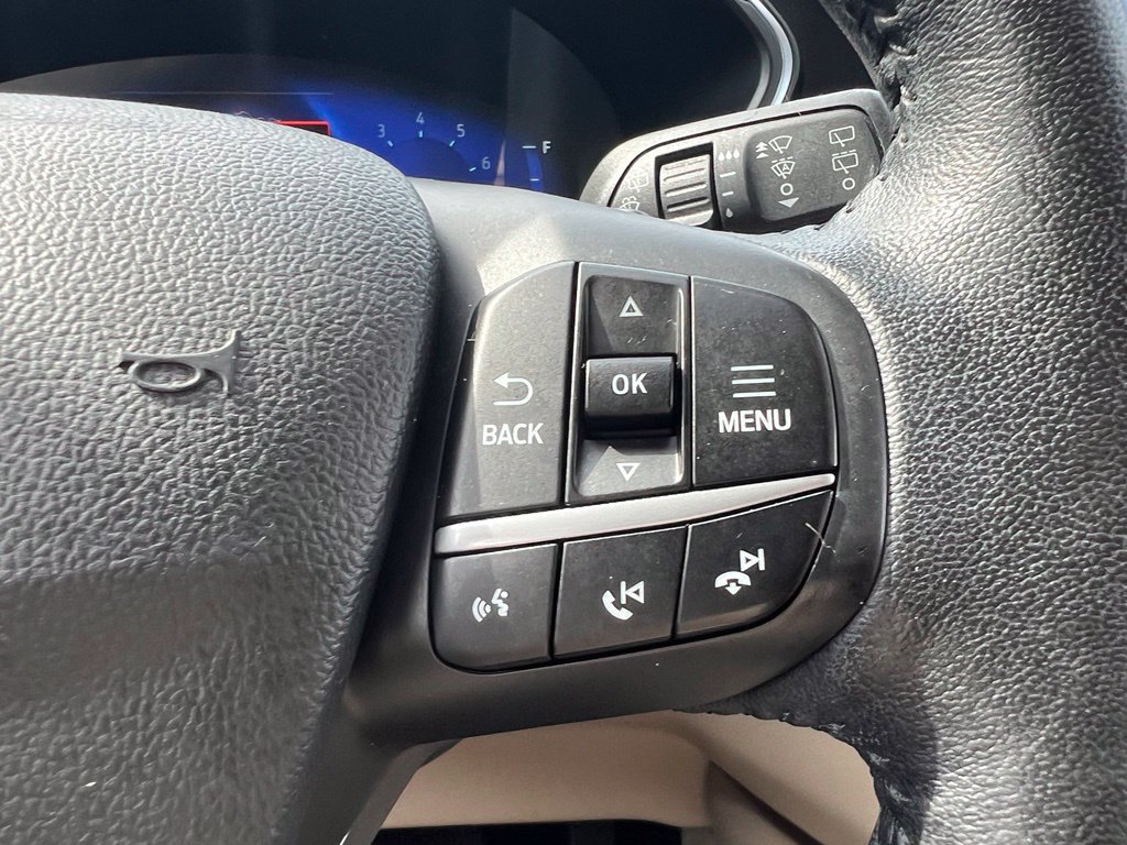 Used 2020 Ford Escape Titanium AWD/4WD image 19