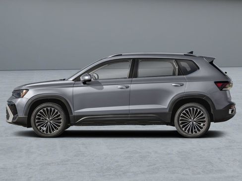 New 2026 Volkswagen Taos SE image 3