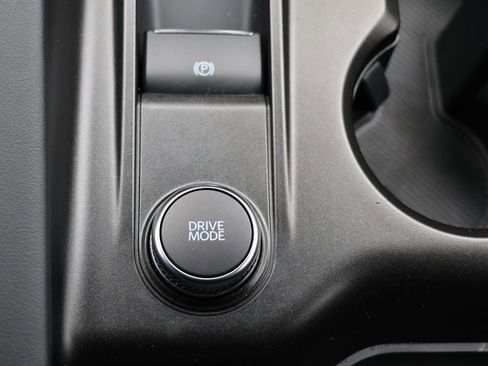 Used 2025 Ford Explorer ST image 28