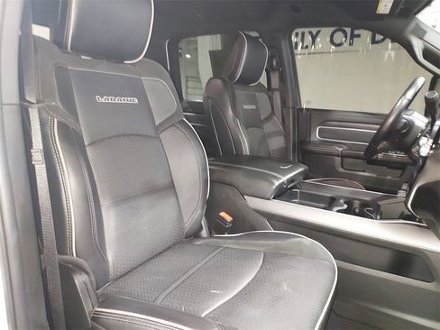 Used 2024 RAM 3500 Laramie w/ Night Edition image 30