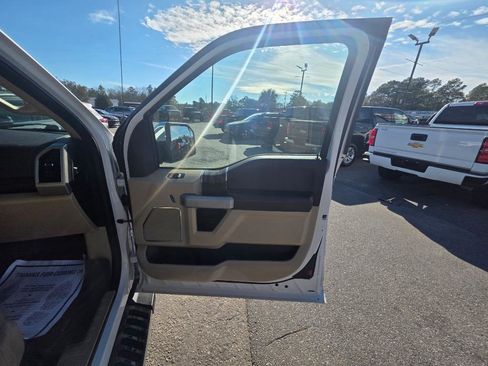 Used 2018 Ford F150 Lariat w/ Equipment Group 502A Luxury image 11