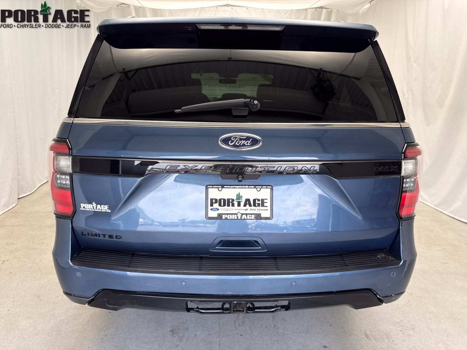 Used 2020 Ford Expedition Max Limited w/ Equipment Group 303A AWD/4WD image 3