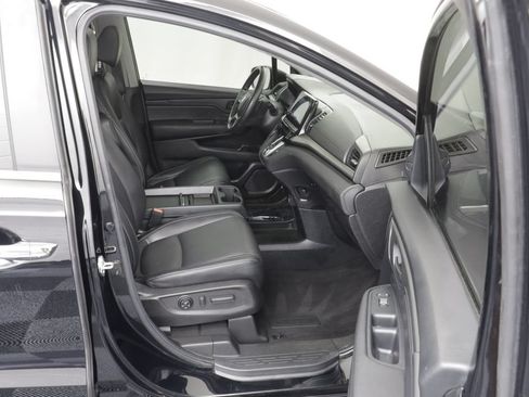 Used 2024 Honda Odyssey EX-L image 19