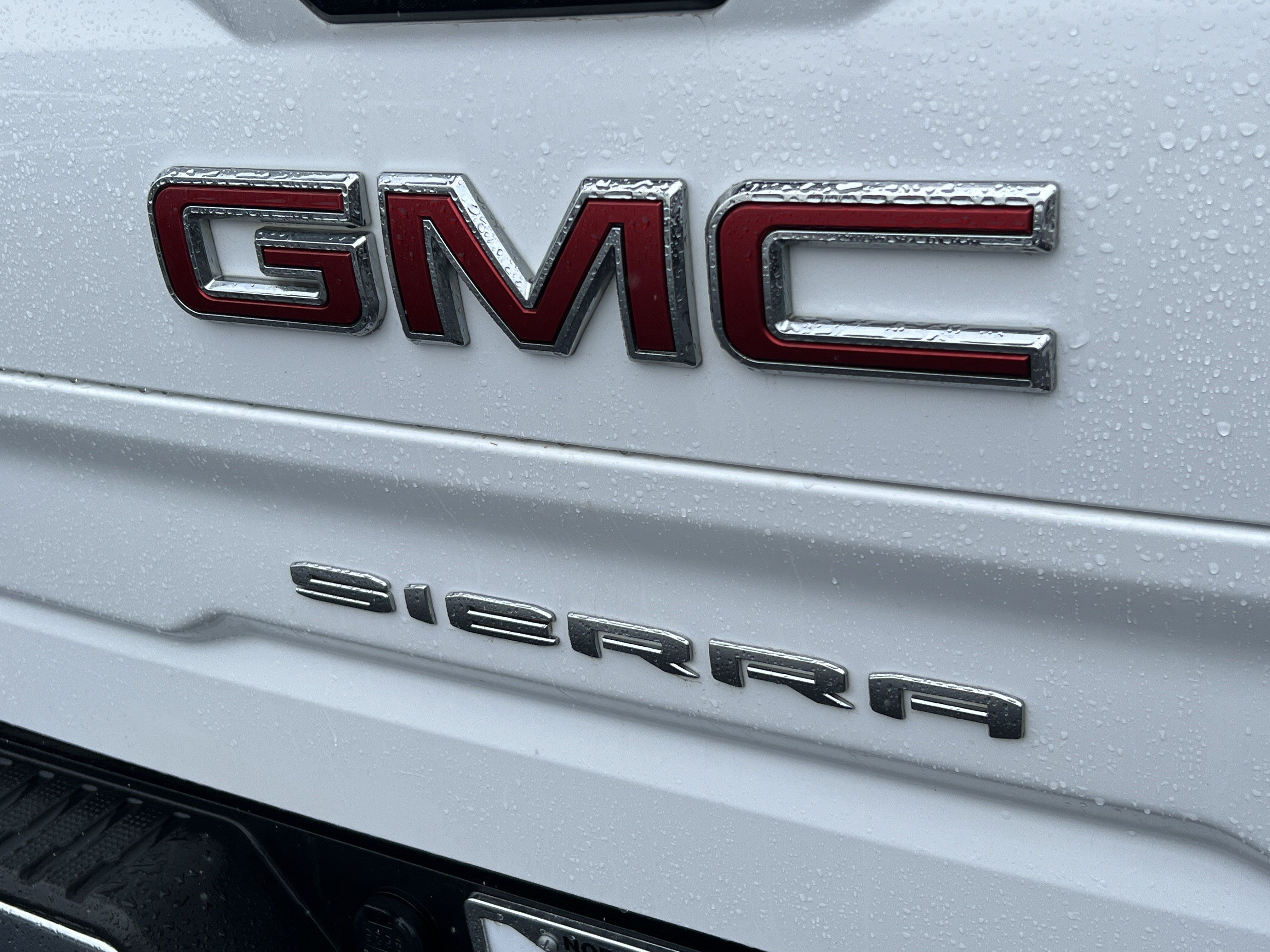 Used 2023 GMC Sierra 1500 SLT w/ SLT Convenience Package AWD/4WD image 8