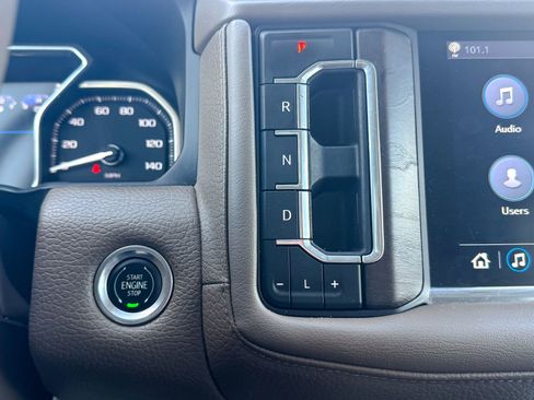 Certified 2021 GMC Yukon Denali w/ Denali Premium Package AWD/4WD image 28