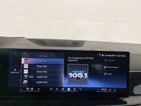 Used 2024 BMW X5 xDrive40i w/ M Sport Package image 16