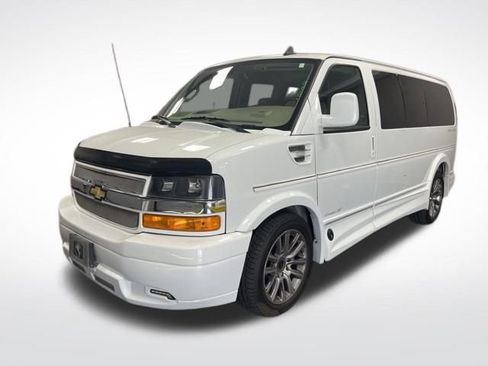 Used 2019 Chevrolet Express 2500 w/ Enhanced Convenience Package image 1