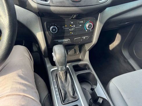 Used 2018 Ford Escape S FWD image 38