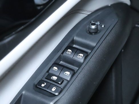 Used 2025 Jeep Compass Limited AWD/4WD image 16
